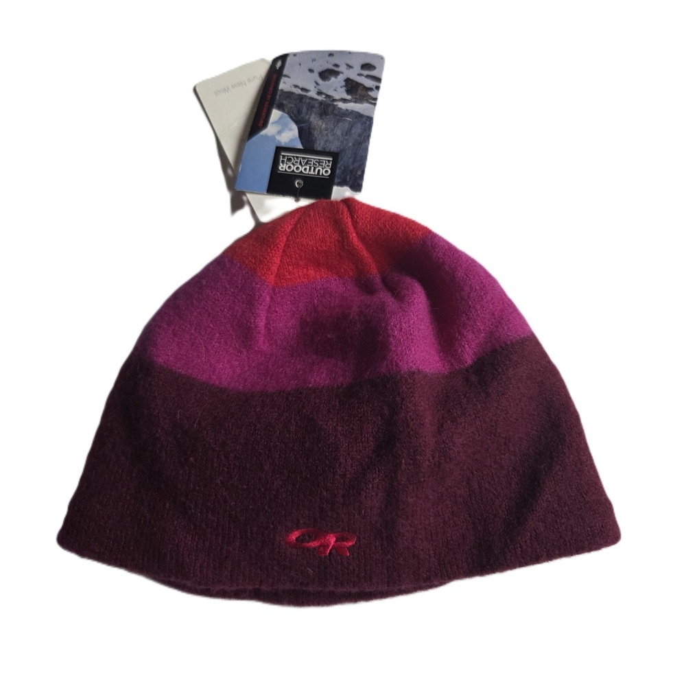 OUTDOOR RESEARCH Women's Purple Merino Wool Gradient Lined Beanie NWT 1 Size